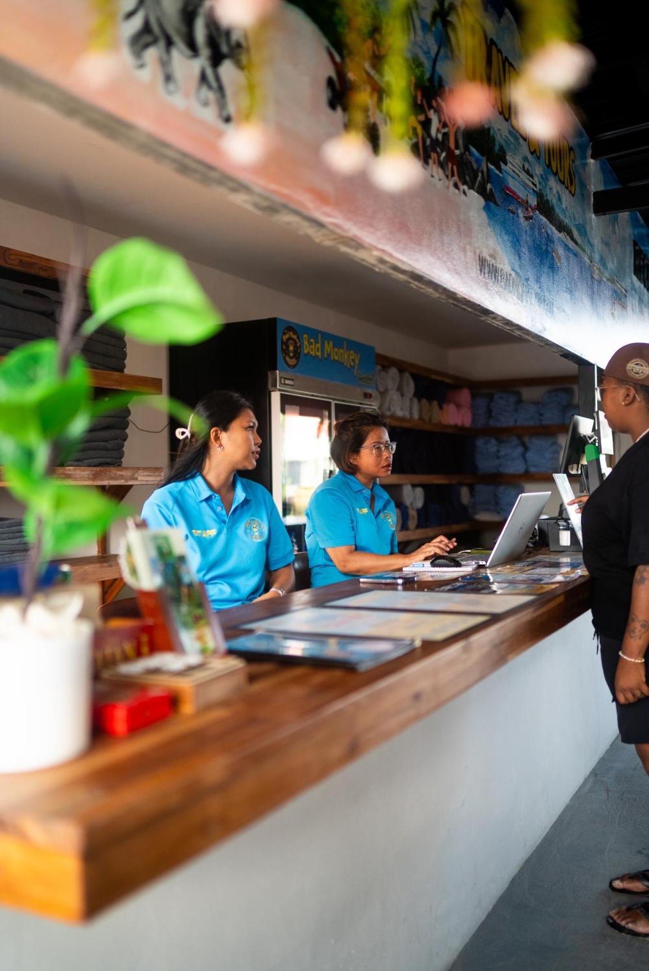 Bad Monkey Samui Hostel Chaweng Plajı Dış mekan fotoğraf